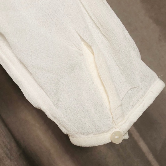 White🤍Long Sleeve Top - Picture 4 of 4